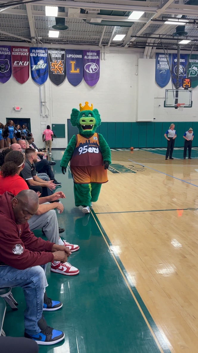 Jacksonville Johnnie in action